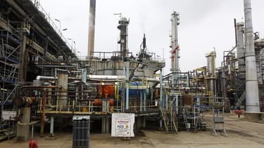 Les administrateurs judiciaires de Petroplus Petit-Couronne laissent encore un peu plus de 2 mois aux candidats pour qu'ils peaufinent leurs offres.