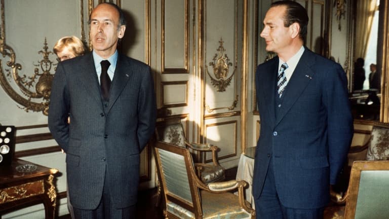 Valéry Giscard d'Estaing, alors président de la République, et Jacques Chirac, son Premier ministre, le 24 décembre 1974 à Paris