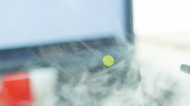La e-cigarette constitue un outil de réduction des risques du tabagisme même si pour les usagers à la fois de tabac et de cigarette électronique, le débat reste ouvert.