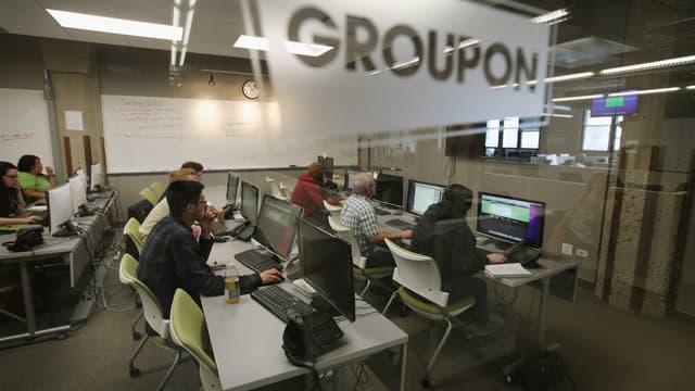 Groupon va supprimer des postes.