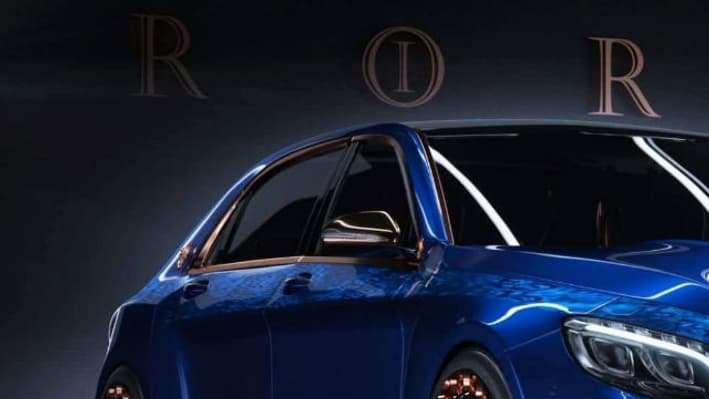 Une calandre très imposante Une calandre très imposante