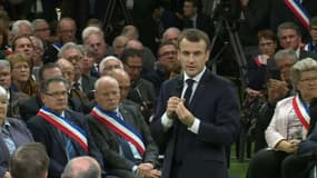 Quels sont les enjeux de ce second débat à Souillac pour Emmanuel Macron?