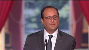 Emissions de téléréalité de survie: Hollande a "l'impression d'y participer depuis 2012"