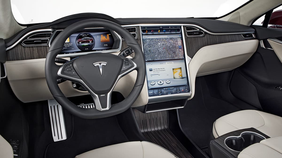 L'intérieur futuriste de la Model S