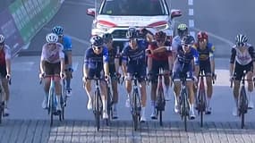 L'arrivée de Thibaut Pinot lors du Tour de Lombardie, le 7 octobre 2023.
