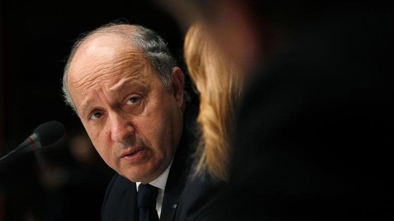 Dans une interview publiée dans Le Monde daté de vendredi, Laurent Fabius juge déplacé un récent projet de document du Parti socialiste sur l'Europe dénonçant l'"intransigeance égoïste" d'Angela Merkel, qualifiée de "chancelière de l'austérité". /Photo pr