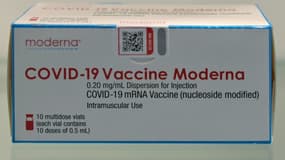 Une boîte contenant des vaccins Moderna (photo d'illustration)