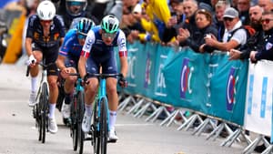 Paul Seixas sur la course en ligne des championnats d'Europe, le 5 octobre 2025
