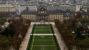 Le Champ-de-Mars, à Paris. 