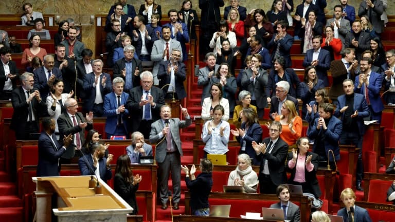 Des députés de la Nupes à l'Assemblée lors d'une séance consacrée au projet de réforme des retraites, le 15 février 2023