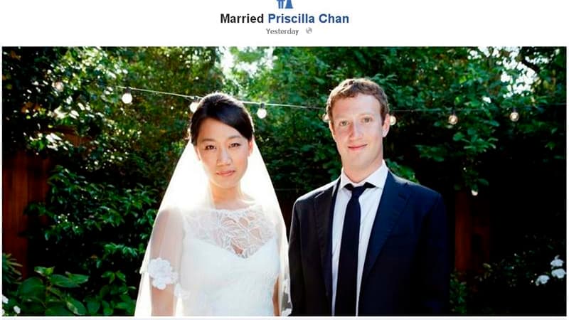 Capture d'écran du profil Facebook de Mark Zuckerberg affichant les photos de son mariage avec Priscilla Chan. Le fondateur et directeur général du réseau social, qui a épousé samedi sa petite amie de longue date, a annoncé l'événement en modifiant son pr