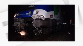 Une voiture a été heurtée par un train au passage à niveau de Roissy-en-Brie.