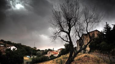 136.000 foyers toujours privés d'électricité en Nouvelle-Aquitaine à cause des orages violents