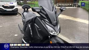 Paris: manifestation des motards contre le stationnement payant