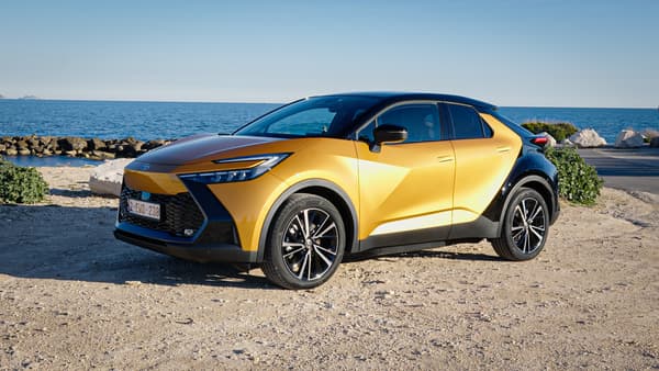 Pionnier de l'hybride, Toyota propose désormais de plus en plus d'hybride rechargeable dans sa gamme, dont ce C-HR.