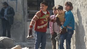 Des enfants syriens à Alep, le 11 février 2014.
