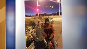 La photo de Katelyne McClure et du SDF Johnny Bobbitt Jr publiée en 2017 sur la cagnotte GoFundMe. 