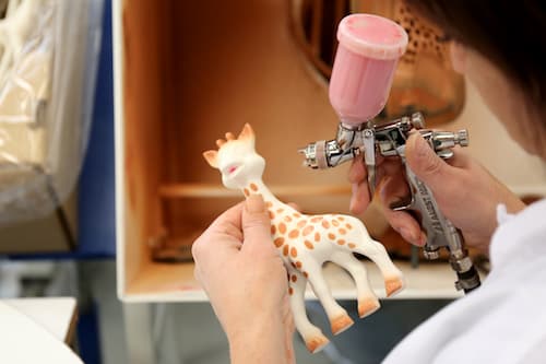 Sophie la Girafe, un savoir-faire artisanale made in France