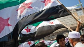 Manifestants syriens, protestant contre le massacre de Treimsa, le 13 juillet 2012