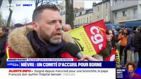 Retraites: des manifestants se rassemblent à Nevers lors du déplacement d'Élisabeth Borne