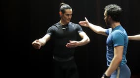 Cavani a troqué les crampons pour les chaussons de danse
