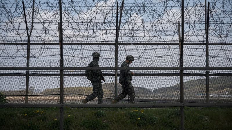 Des militaires sud-coréens aux abords de la zone coréenne démilitarisée le 23 avril 2020 (Illustration)