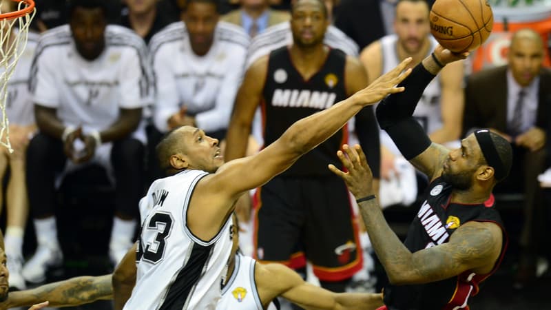 Boris Diaw et Lebron James