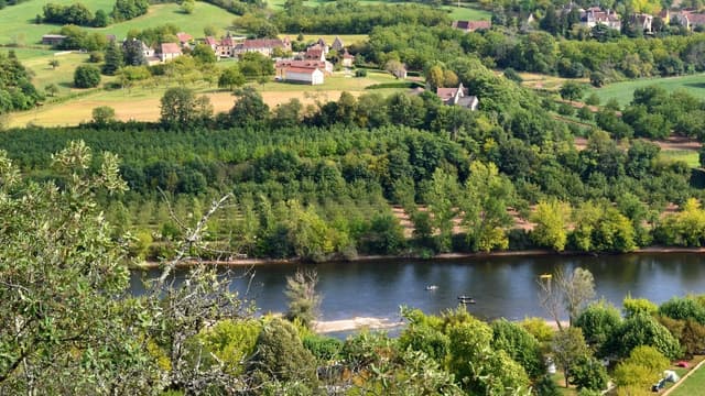 L'Arcep veut que les opérateurs affinent leurs cartes.