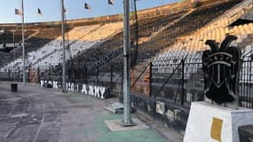 La tribune "Gate 4"
