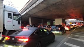 Les VTC organisent une opération escargot au départ de la porte Maillot ce jeudi.