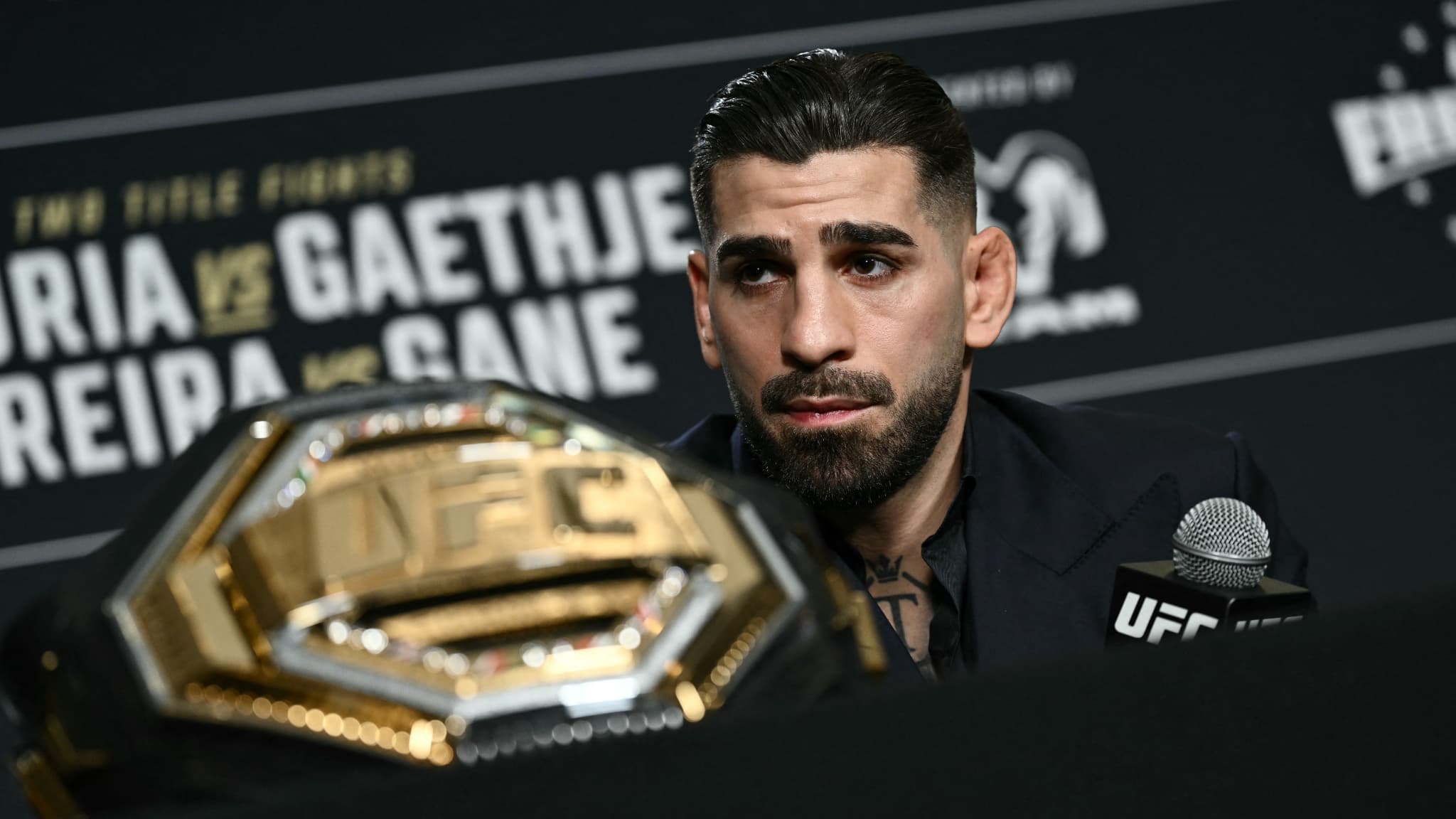 https://images.bfmtv.com/JRMonZpSLe_S3CR4lOkAvjPmHXY=/0x106:2048x1258/images/Ilia-Topuria-avant-l-UFC-Freedom-250-le-10-juin-2026-2302702.jpg
