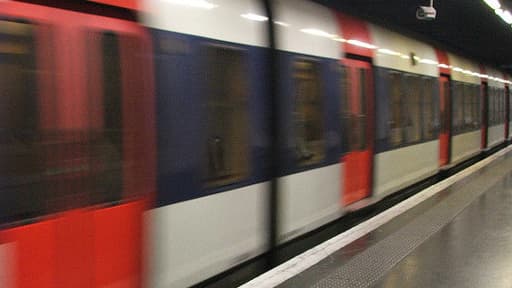 Un homme soupçonné de viol et agression sexuelle dans le RER D a été placé en garde à vue (Photo d'illustration).