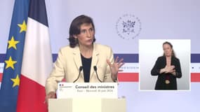 "Il y a un ensemble de risques": Amélie Oudéa-Castéra évoque le pilotage des JO 2024 en plein climat d'incertitude politique