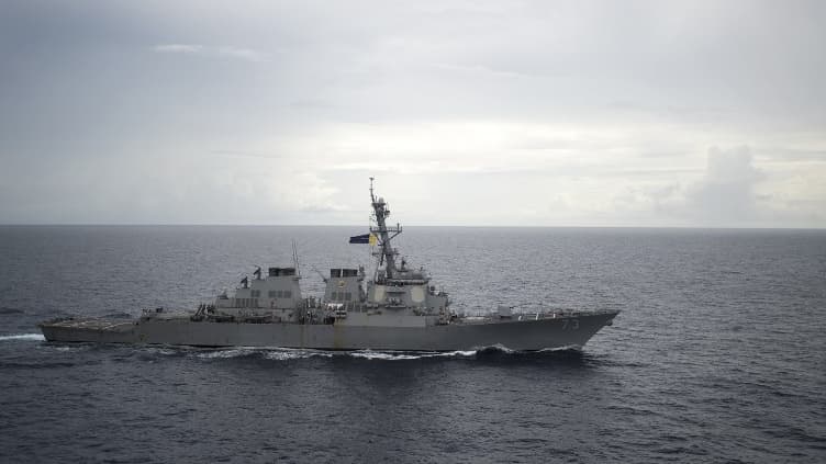 L'USS Decatur effectuait dimanche ce que l'armée américaine qualifie "d'opération pour la liberté de navigation".