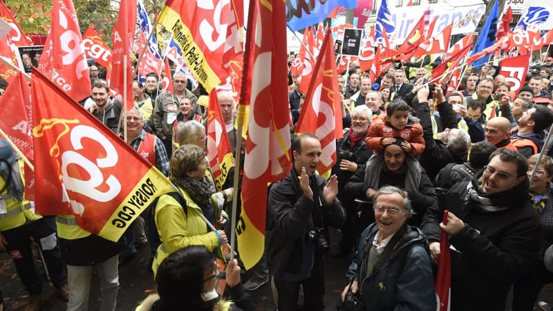 Plusieurs syndicats français vont réfléchir à des "actions communes".
