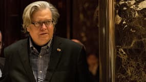 Steve Bannon dans le lobby de la Trump Tower, à New York, le 11 novembre 2016.