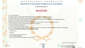 Sur leur CV, certains n'hésitent pas à s'inventer des diplômes (illustration)