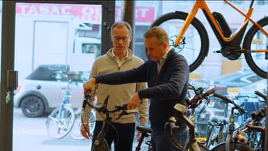 Dans une stratégie de mobilité douce, l'entreprise Holland Bikes propose à la vente et à la location de vélos confortables venus des Pays-Bas.
