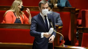 Olivier Véran répond à des questions des députés le 8 juin 2021