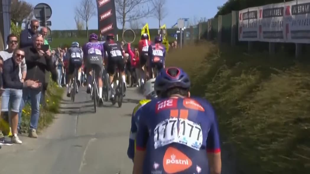 L'enchaînement des difficultés dans le Tour des Flandres, 6 avril 2025