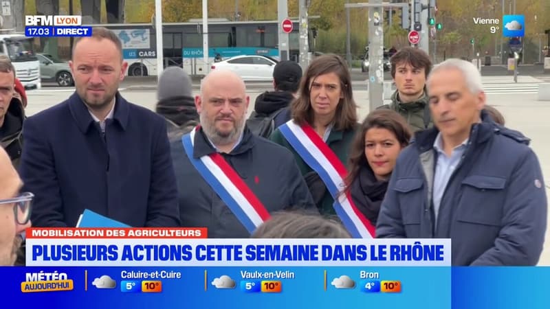 Lyon: les agriculteurs en colère ont échangé avec les parlementaires devant le musée des Confluences