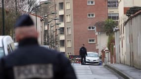 De nombreux coups de feu et une détonation ont retenti jeudi alors que venait de débuter l'opération pour déloger de son logement de Toulouse l'auteur présumé de sept meurtres qui ont ébranlé la France, Mohamed Merah. /Photo prise le 22 mars 2012/REUTERS/