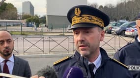 Pierre-Edouard Colliex, le nouveau préfet de Police des Bouches-du-Rhône, en visite à La Castellas (15e arrondissement de Marseille), lundi 4 mars
