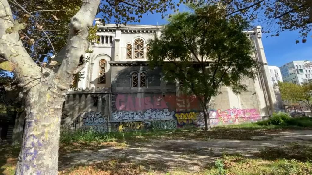 L'église d'Arenc dans le 3e arrondissement de Marseille est laissée à l'abandon.
