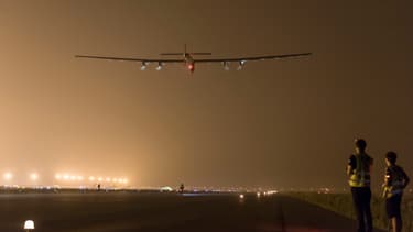 L'avion révolutionnaire Solar Impulse 2 décolle de Chine, le 31 mai 2015