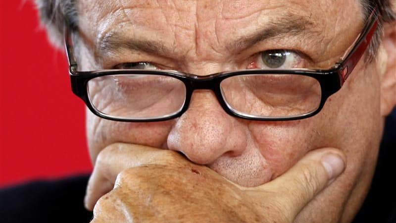 Dans "Libre et engagé", livre à paraître jeudi, Jean-Louis Borloo, qui a renoncé à concourir à l'élection présidentielle de 2012, prône "une forme d'union nationale" pour redresser la France et estime que l'heure n'est plus à l'"homme providentiel". /Phot