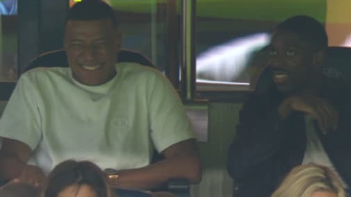 Kylian Mbappé et Ousmane Dembélé en tribune du Parc, 12 août 2023
