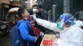 Test covid à Wuhan, Chine, le 4 mars 2022
