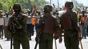 Les forces de l'ordre font face à des manifestants à Kisumu, ville acquise à l'opposition, le 6 juin 2016.