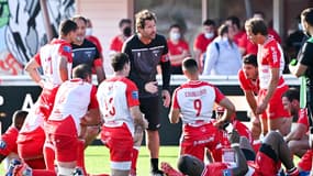 Shaun Sowerby et les joueurs de Biarritz